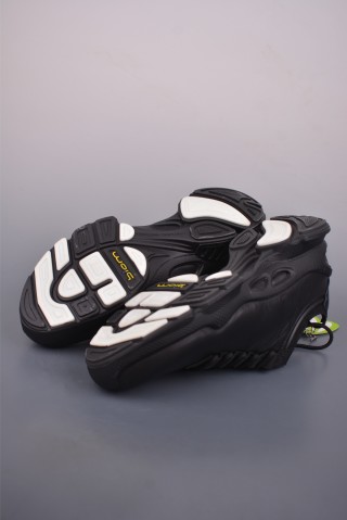 Ecco PU 'Yellow' view 3