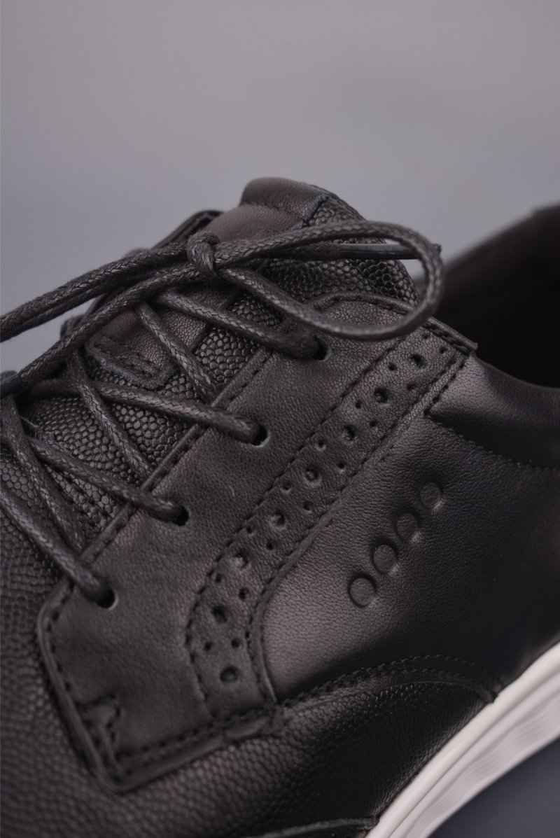 Ecco PU 'Black / White' view