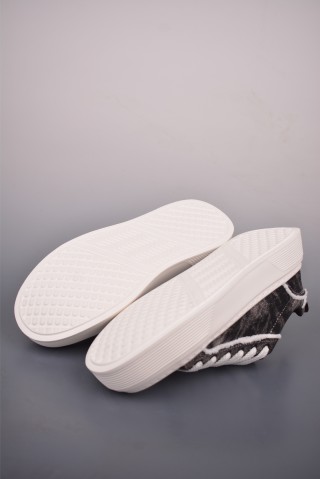 Ecco PU 'Yellow' view 3