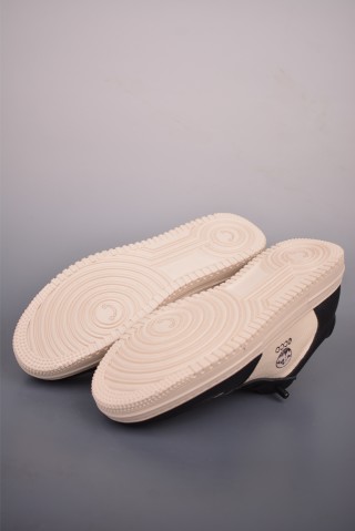 Ecco PU 'Yellow' view 3