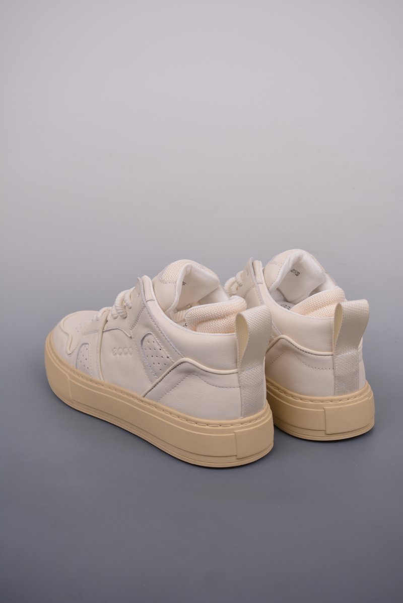 Ecco PU 'White' view