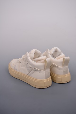 Ecco PU 'White' view 2