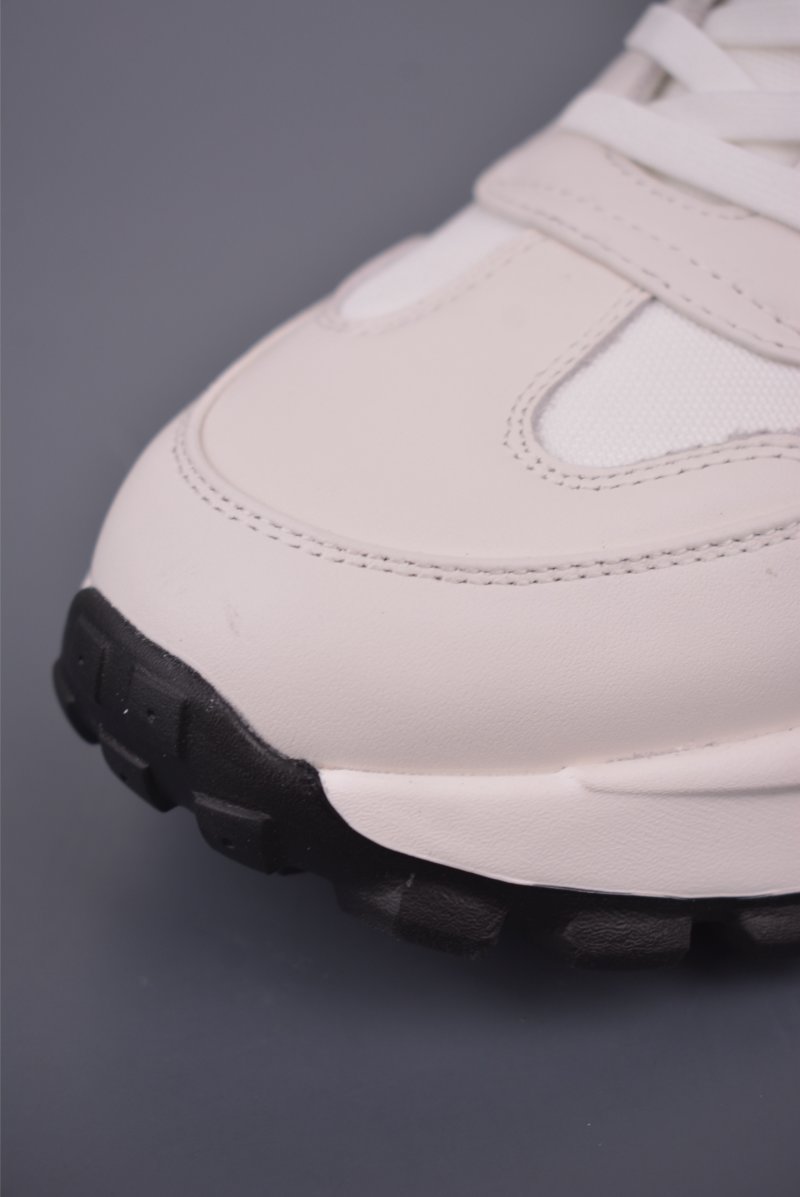 Ecco PU 'Yellow' view