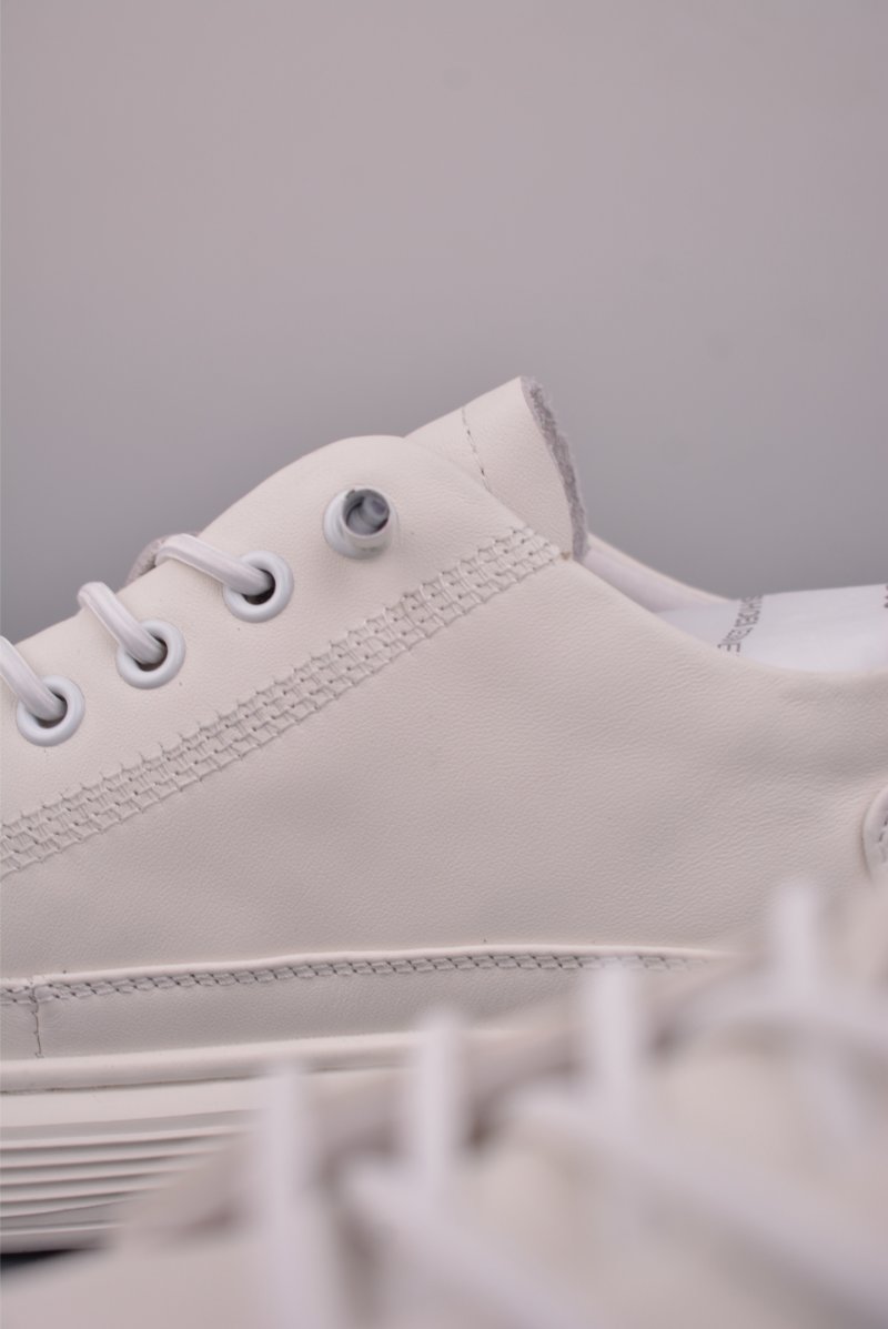 Ecco PU 'Black / White' view