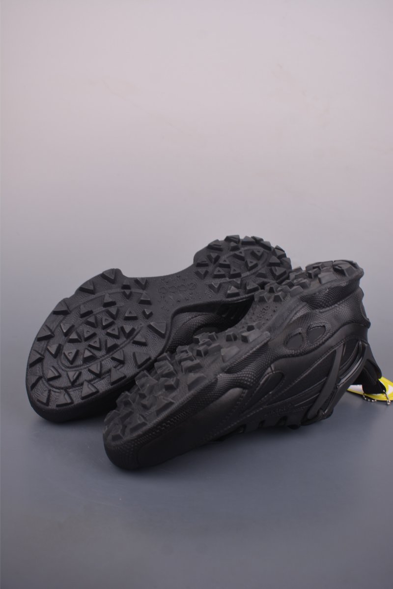 Ecco PU 'Yellow' view