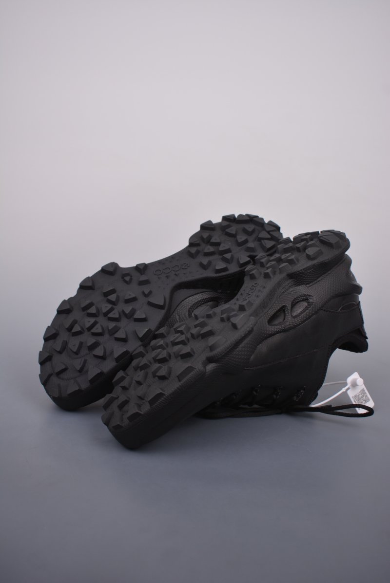 Ecco PU 'Black' view
