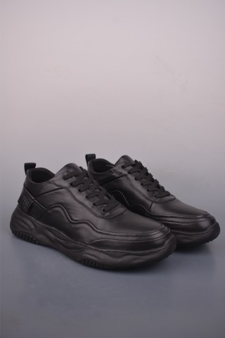 Ecco PU 'Black / White' view 1