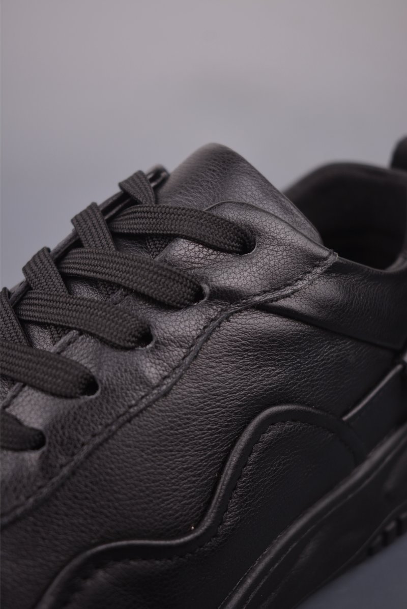 Ecco PU 'Black / White' view
