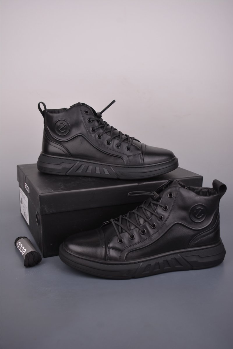 Ecco PU 'Black' view