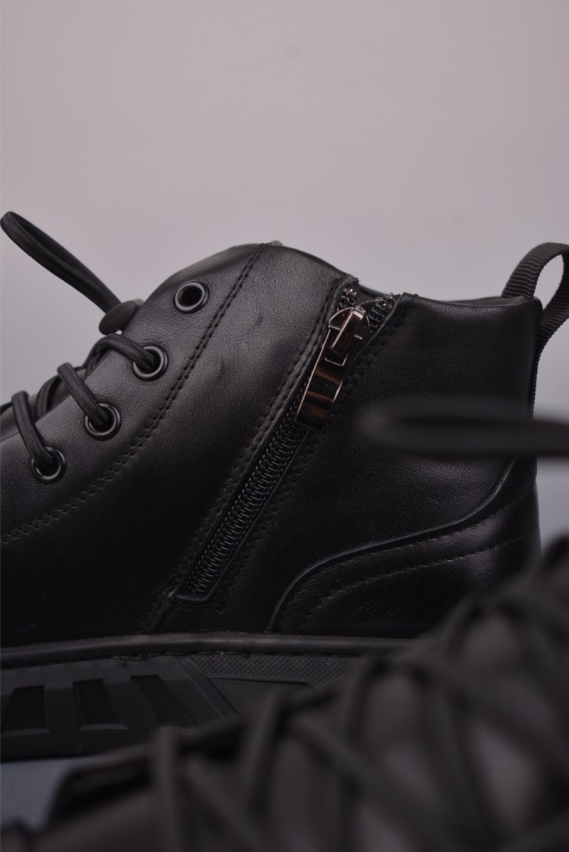 Ecco PU 'Black' view