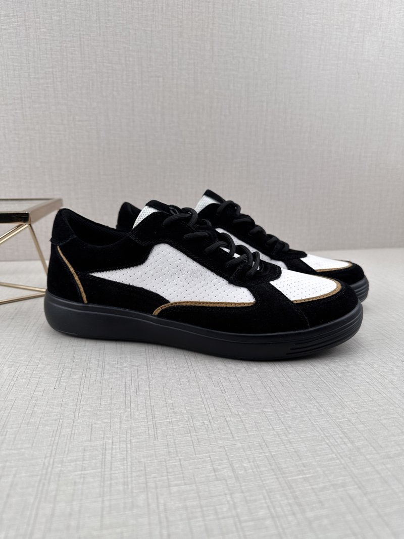 Ecco Q11 view