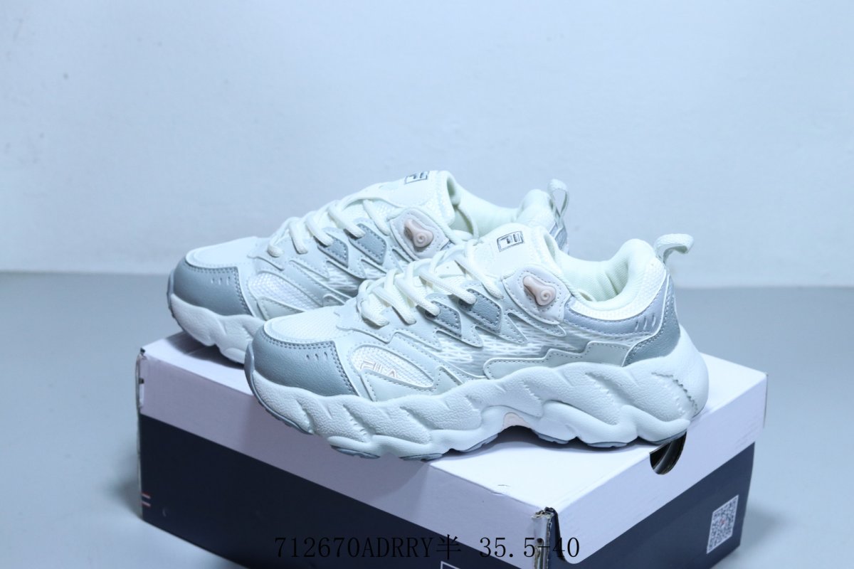 Fila Running Shoes view