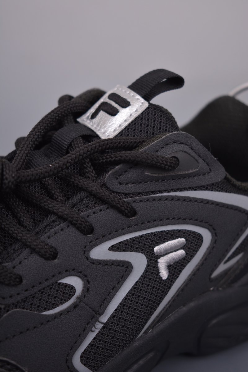 Fila Sneakers view