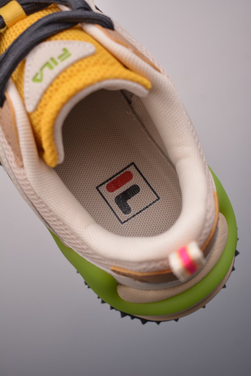 Fila Sneakers view