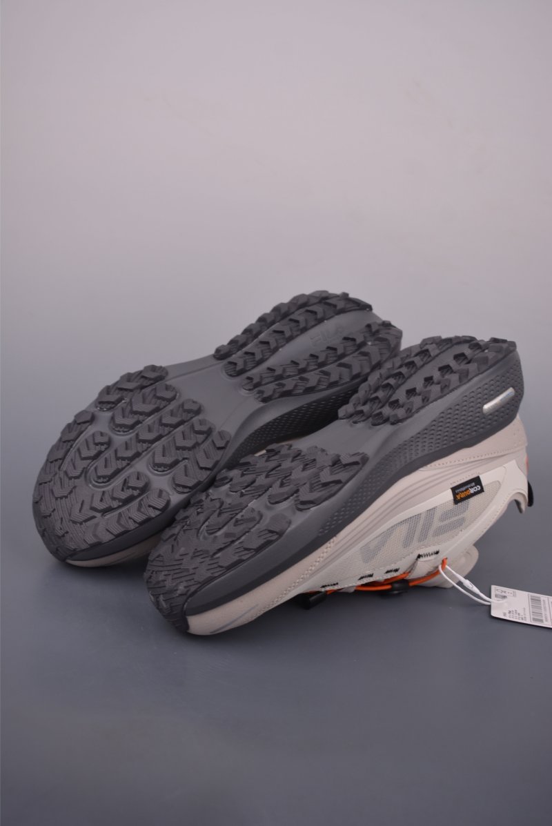 Fila Basketball Shoes view
