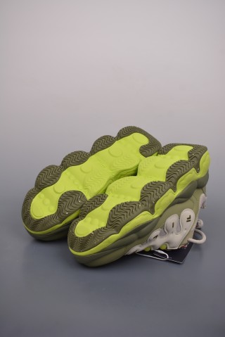 Fila Basketball Shoes view 3