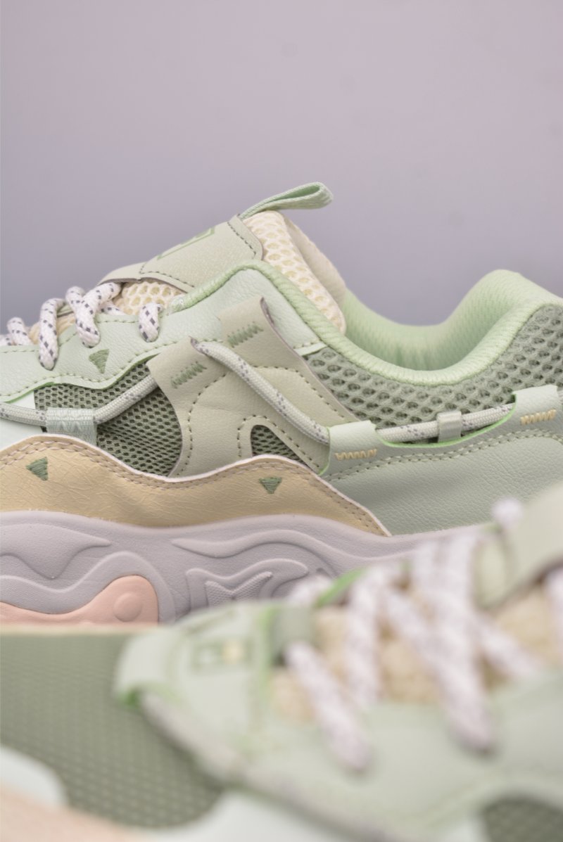 Fila Basketball Shoes view