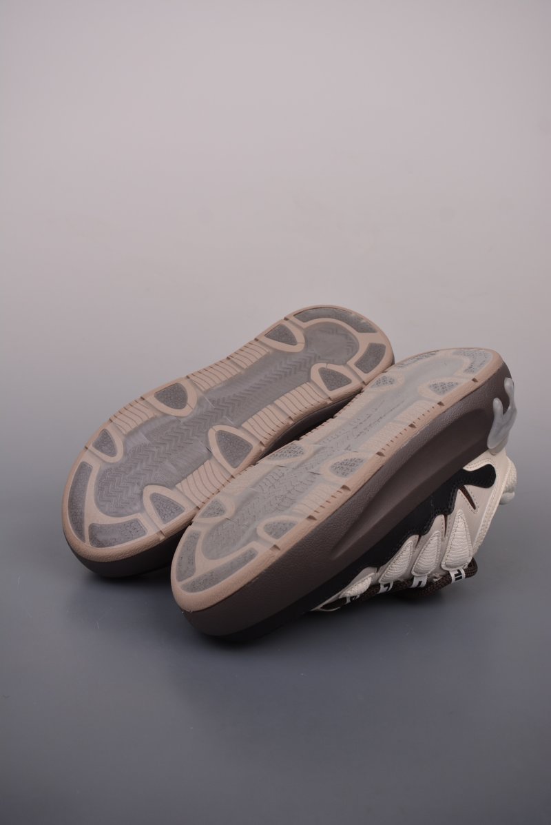 Fila Basketball Shoes view