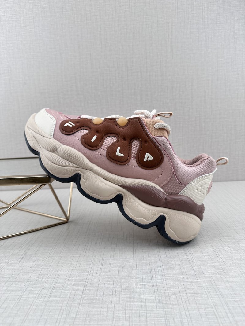 Fila Pease