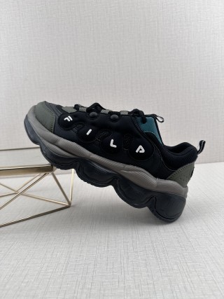 Fila Pease view 1