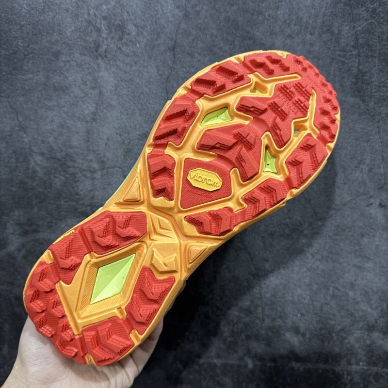 Hoka Mafate Speed 4 view