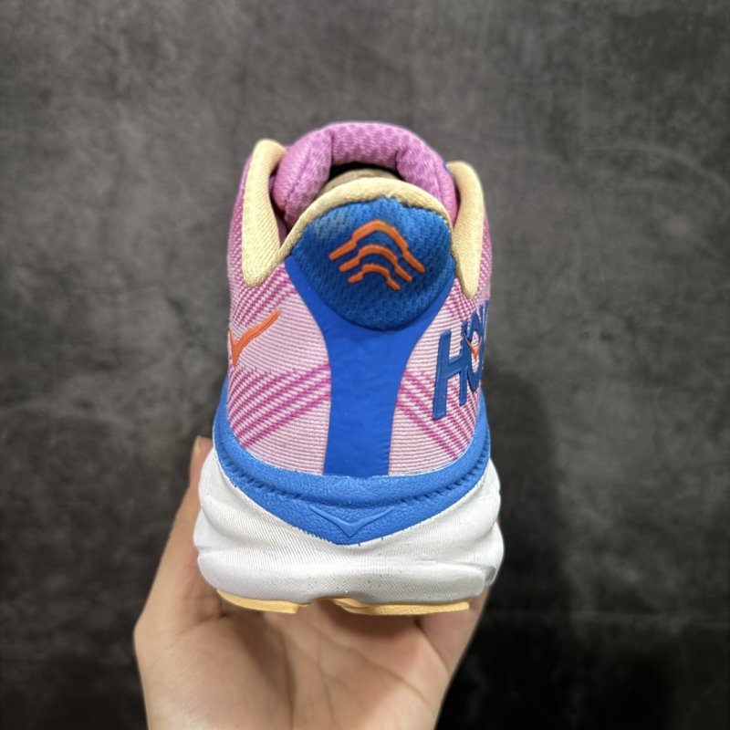 Hoka Clifton 9 view