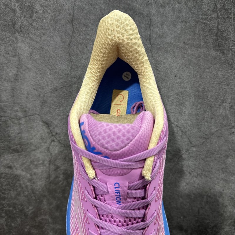 Hoka Clifton 9 view