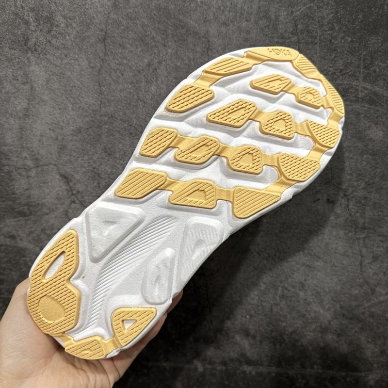 Hoka Clifton 9 view