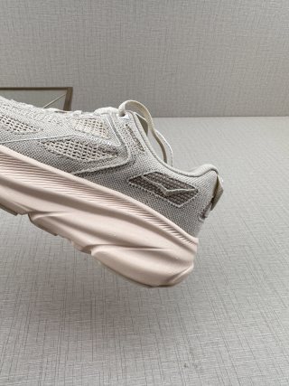 Hoka Clifton One 9 view 8
