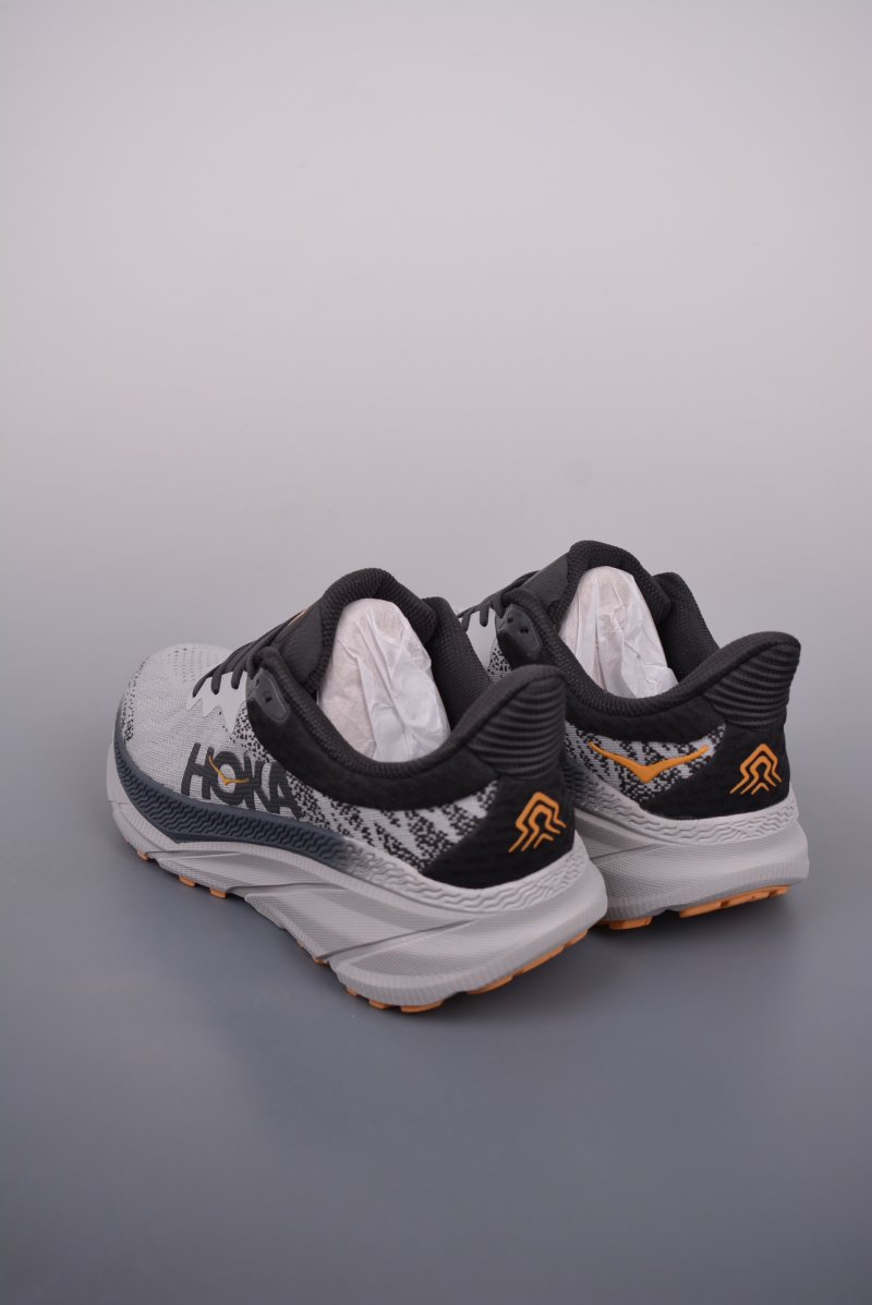 Hoka Challenger ATR 7 view