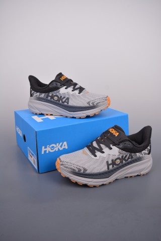 Hoka Challenger ATR 7 view 5