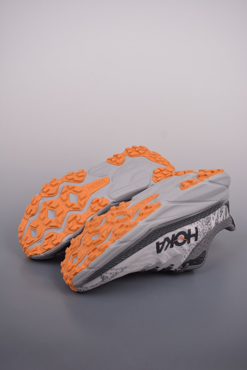 Hoka Challenger ATR 7 view