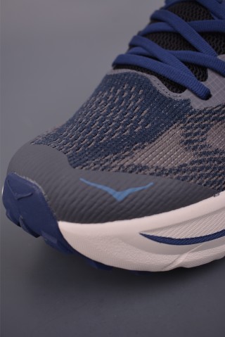 Hoka Challenger 8 view 6