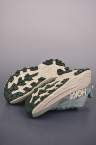 Hoka Challenger 8 view 12