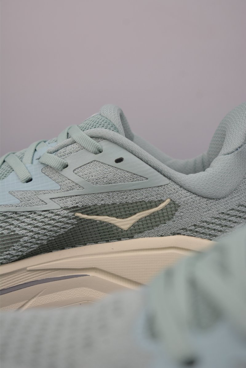Hoka Challenger 8 view