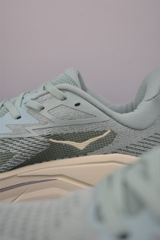 Hoka Challenger 8 view 17