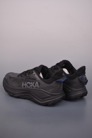 Hoka Challenger 8 view 2