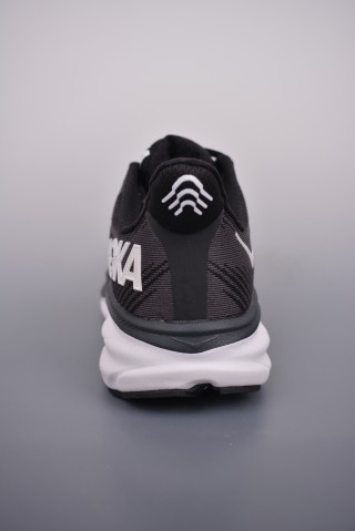 Hoka One view 4