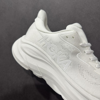 Hoka One Clifton Edge view 6