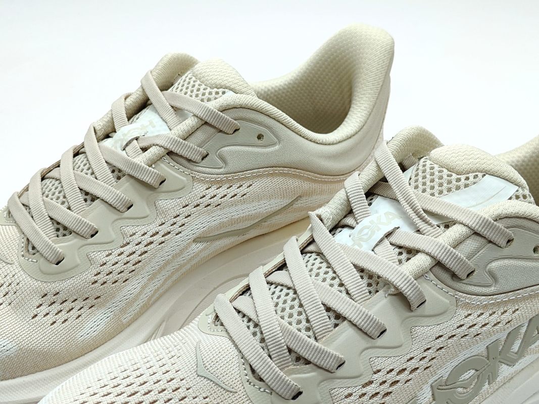 Hoka One Clifton 9 Low view