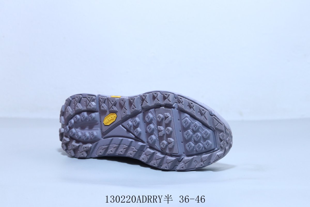 Hoka One Clifton 8 view