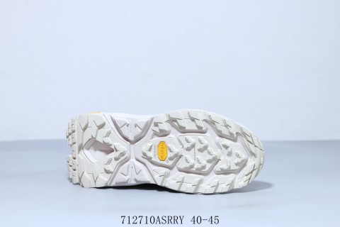 Hoka One Clifton 8 view 4