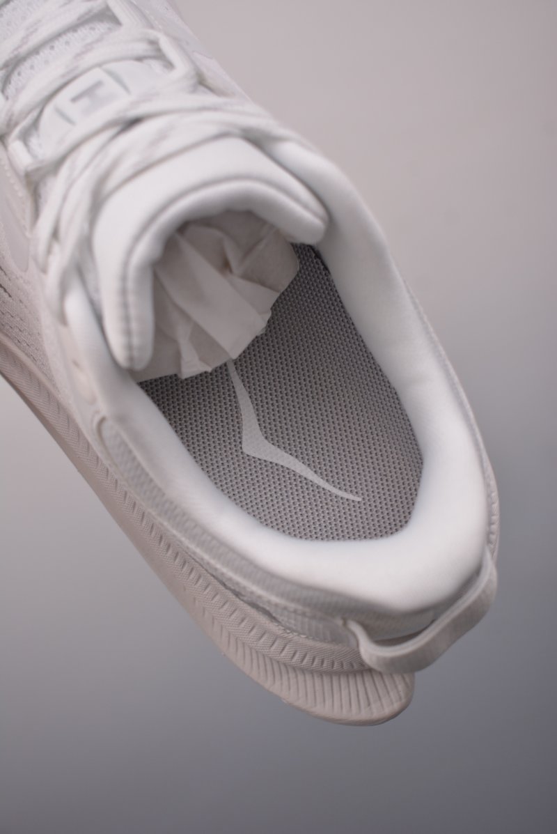 Hoka One Kawana 2 view