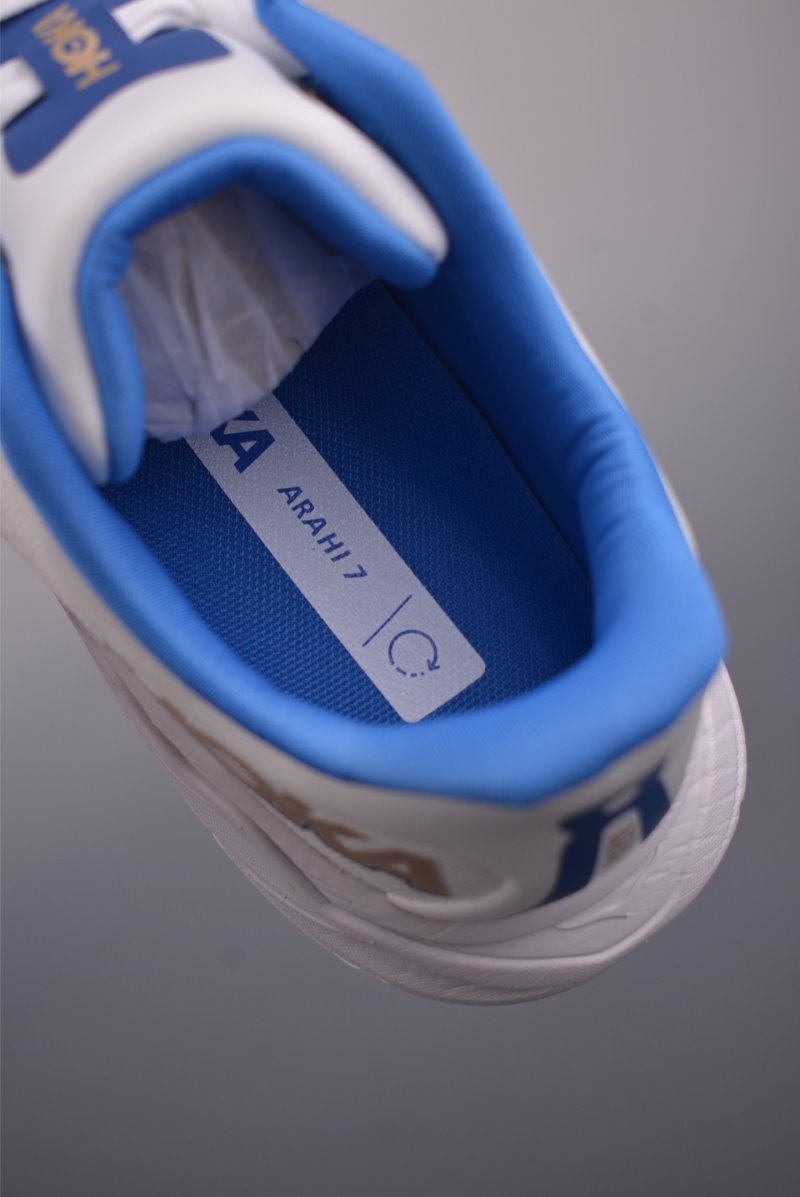 Hoka One M Arahi 7 view