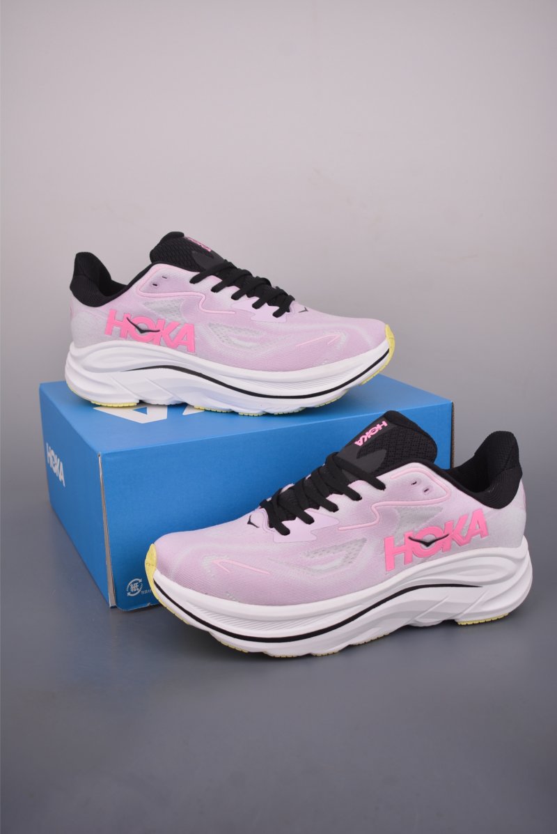 Hoka One M Clifton 10 view