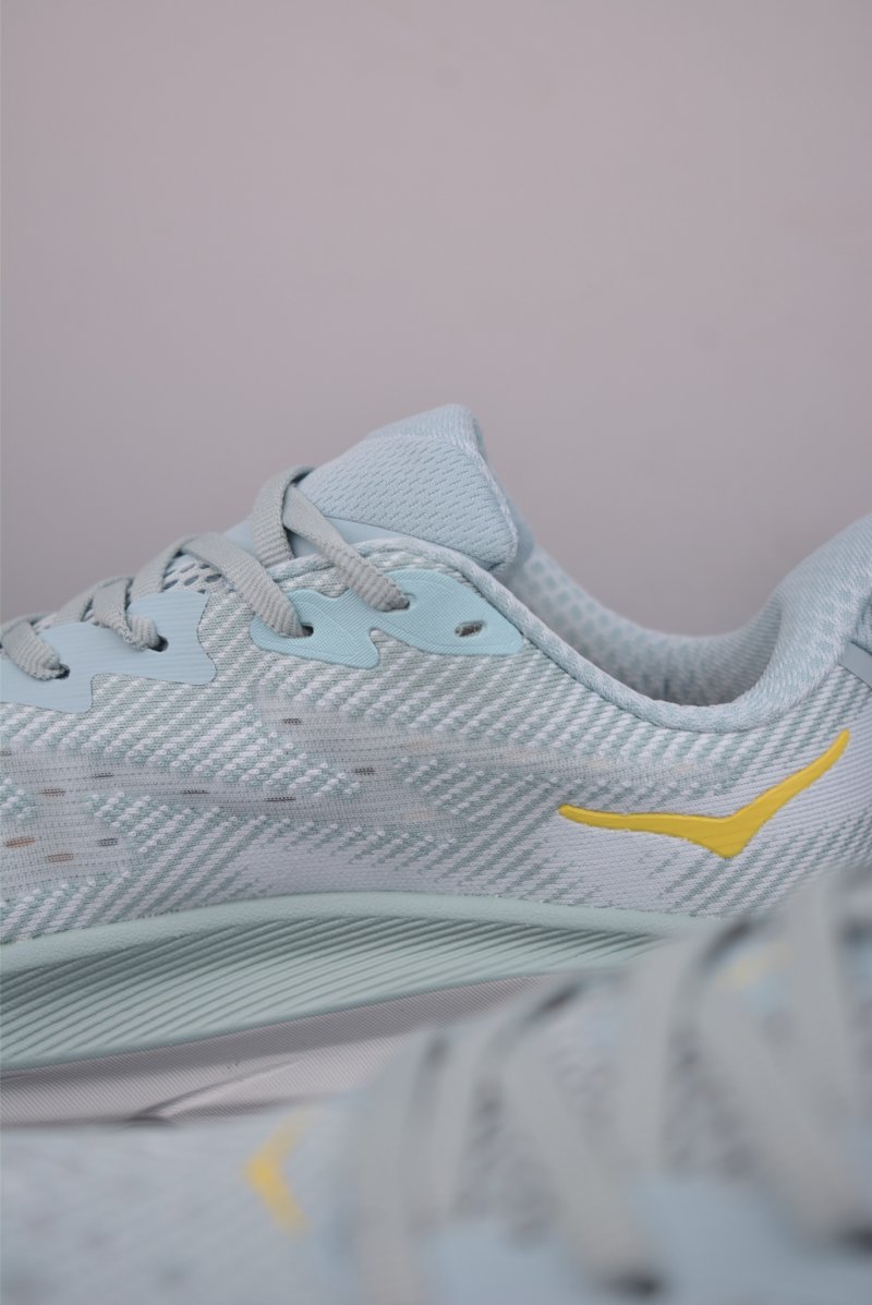 Hoka One M Clifton 9 view