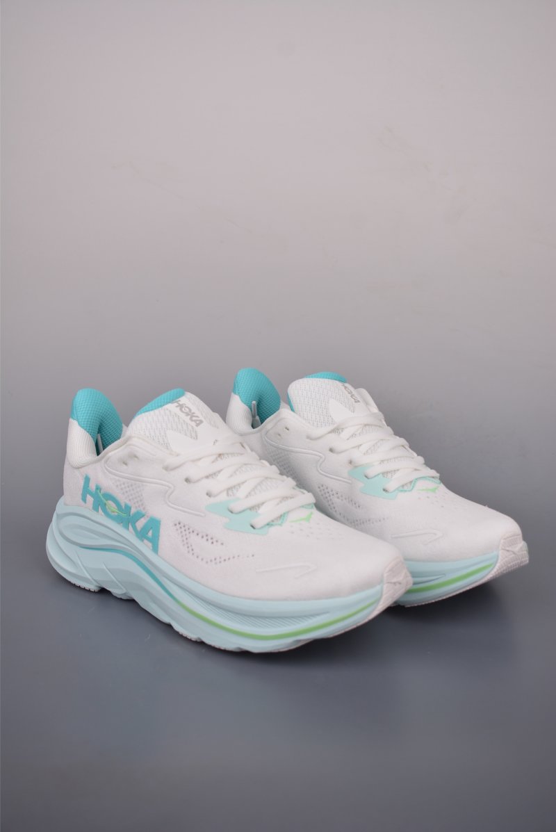 Hoka One M Clifton 10