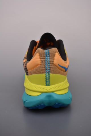Hoka One M Tecton X 2 view 4
