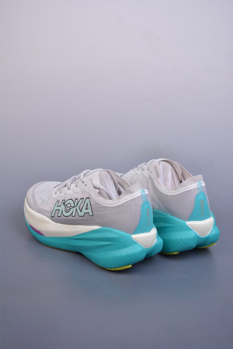 Hoka One One Mach X 2 view