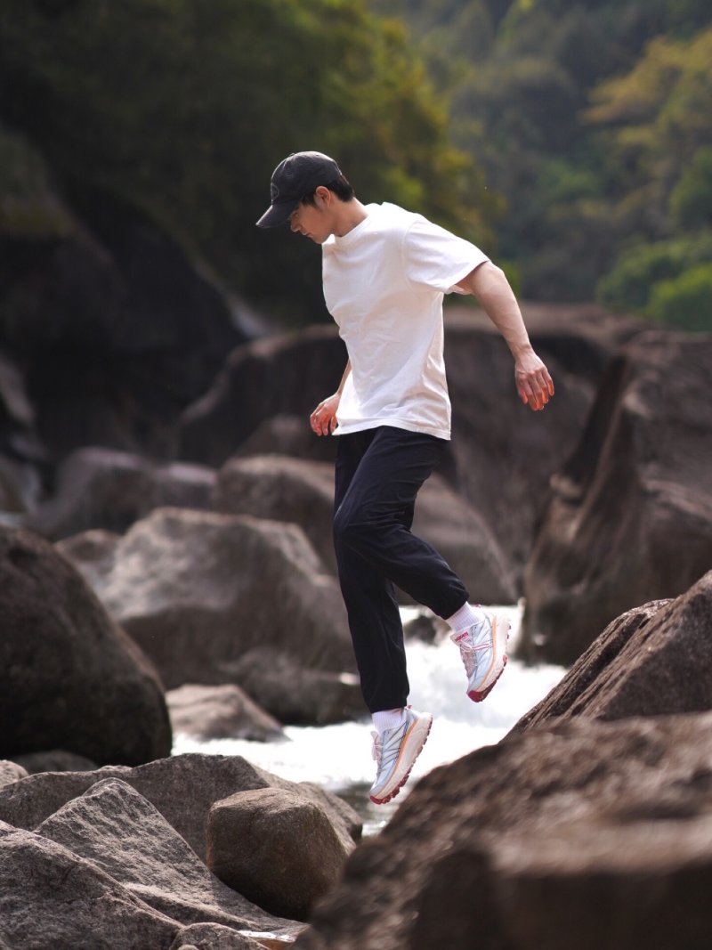 Hoka One One Mafate Speed 2 view